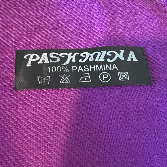 Pashmina - Picture 4 of 4